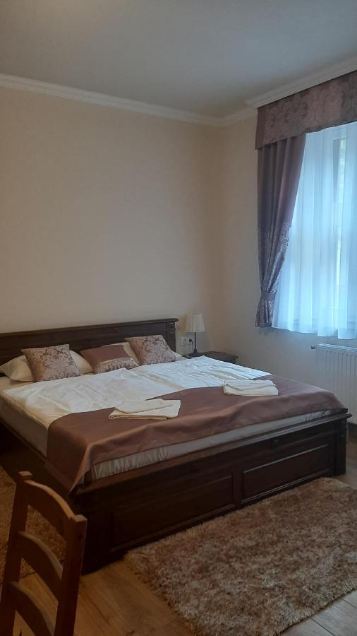 Toscana Apartman ギュラ エクステリア 写真