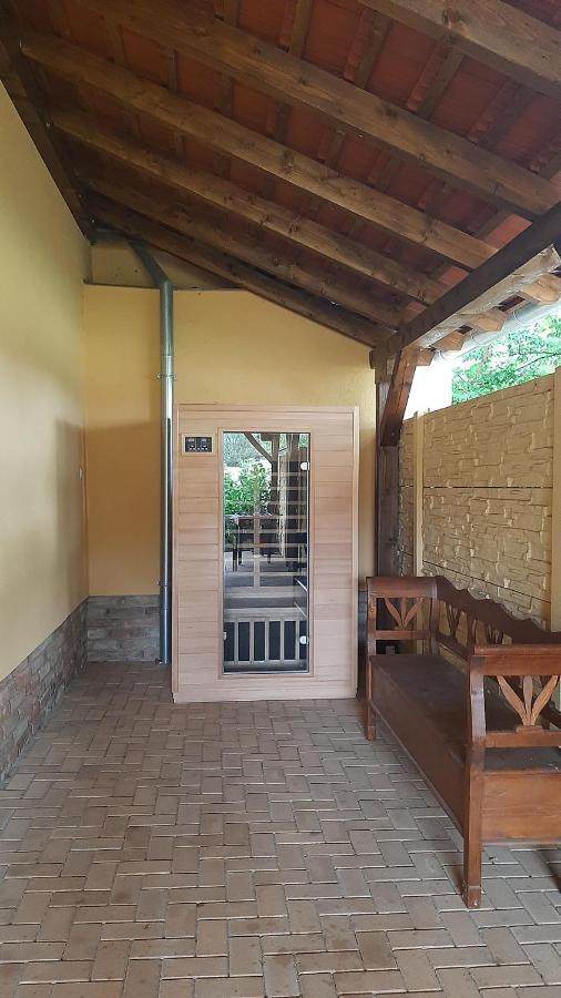 Toscana Apartman ギュラ エクステリア 写真