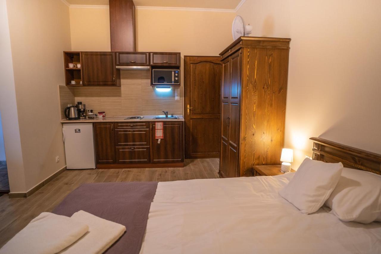 Toscana Apartman ギュラ エクステリア 写真